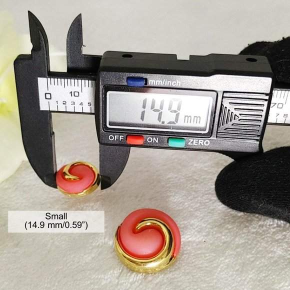 Set of 22 Round Button 3D SPIRAL Swirl Pink Resin Faux Gold Metal Pink Shank - Picture 10 of 12